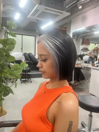 ショート カラー ハイトーン&髪質改善 ＆韓国エクステ🤎のヘアスタイル