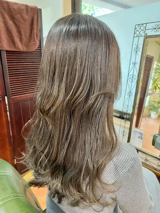 ロング カラー 石井 佑樹のヘアスタイル