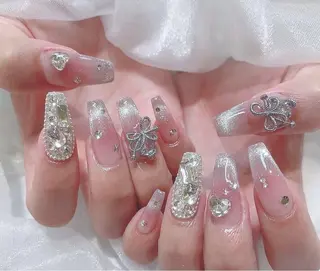 ネイル Lee Nailsのネイルデザイン