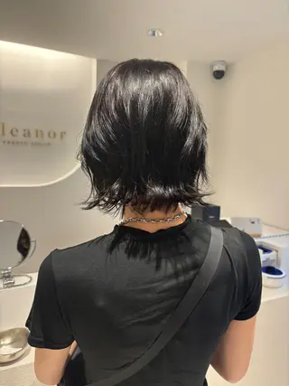 ショート カラー Eleanor立川北口所属・🦋YUI 髪質改善 ブリーチ 着付け🦋のヘアスタイル