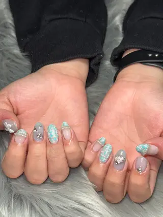 ネイル Momoka 🍑🎀のネイルデザイン