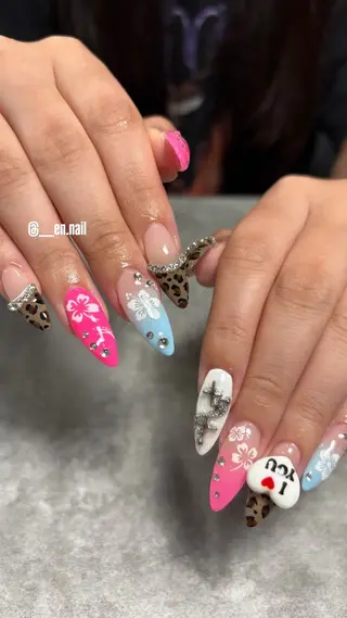 ネイル en.nail⭐︎ 丹波橋のネイルデザイン