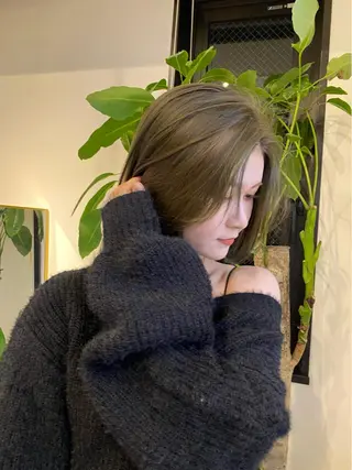 カラー ブリーチなし透明感 指名No1ナギサのヘアスタイル