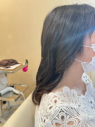 セミロング パーマ 本多 美羽のヘアスタイル