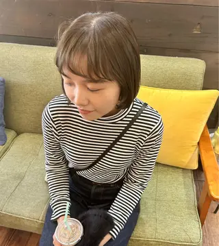 ショート カラー 江原 彩華のヘアスタイル