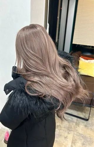 ミディアム カラー i'll 髪質改善 淀屋橋 大阪【イル】所属・エクステ/ブリーチ tasukuのヘアスタイル