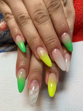 ネイル rukianail 新里のネイルデザイン