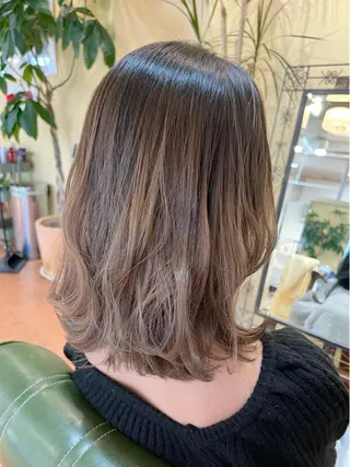 ミディアム カラー 石井 佑樹のヘアスタイル