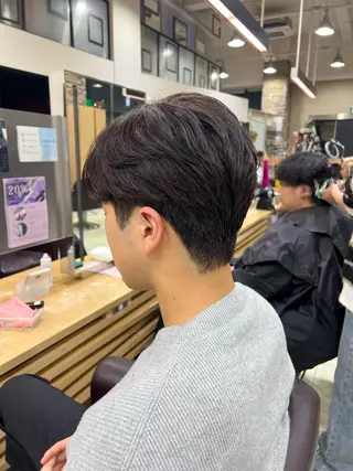 ショート カラー パーマ メンズ ﾎｯﾄﾍﾟｯﾊﾟｰ に移行中【かな】のヘアスタイル