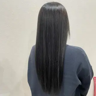 ロング カラー 佐治 梨乃のヘアスタイル