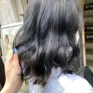 ミディアム カラー Sia中野新橋 田中 優莉乃のヘアスタイル