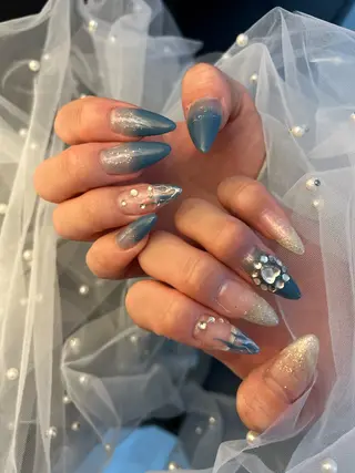 ネイル ✴︎ Delightのネイルデザイン