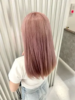 セミロング あやめ🪽 オリーブ/ハイトーンのヘアスタイル