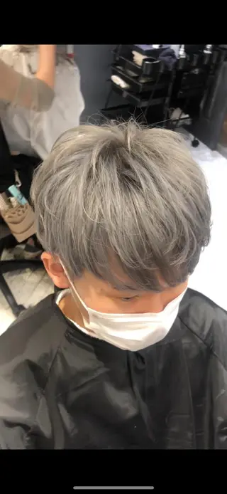 カラー ROVER所属・👑ホワイトカラー ブロンド特化👑映人のヘアスタイル