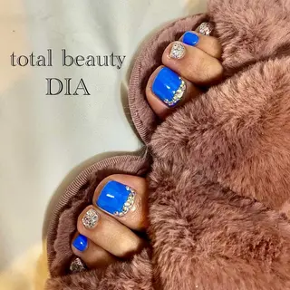 ネイル total beauty DIA所属・ネイリスト SHOKOのネイルデザイン