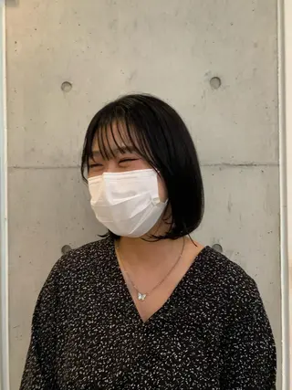 ショート カラー カネコ ユカリのヘアスタイル