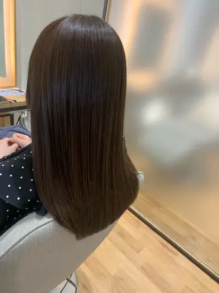 ロング カラー 伊藤 優希のヘアスタイル