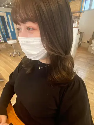 ミディアム カラー Ate by little所属・青木 梢のヘアスタイル