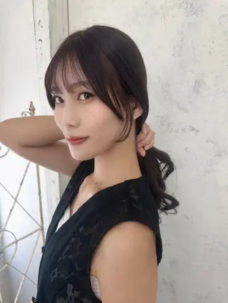 ロング ベージュ/インナー カラー🤍Rieのヘアスタイル