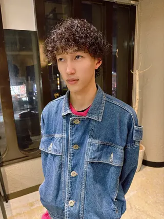 パーマ メンズ ☘️ハイトーン/ ベージュ/久保田 涼のヘアスタイル