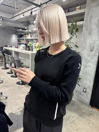 ショート カラー 横浜ブリーチムラ直し ハイトーン/ブリーチのヘアスタイル