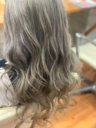 ロング カラー LOPEZ LAB所属・🦁LOPEZLAB /RUNA🌙のヘアスタイル