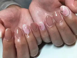 ネイル アンドルーチェ スクールの眉毛・アイブロウイメージ