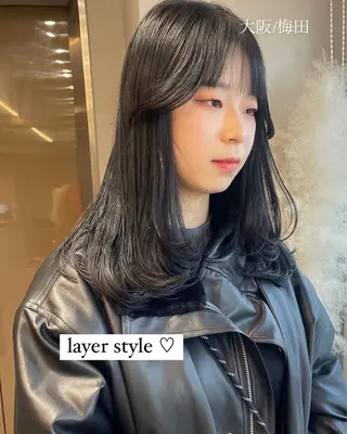 セミロング カラー yui/ layer cutのヘアスタイル