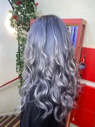 ロング ゆぴ☾‪/推しカラー /ハイトーンのヘアスタイル