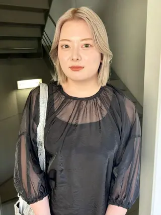 ショート カラー パーマ ヘアアレンジ 髪と音処　マトぺ所属・デザインカラー/ボブ ブリーチカラー/ユリのヘアスタイル