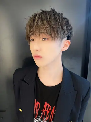 カラー メンズ 目を惹く艶髪/髪質 改善カラー🤎ぐっちのヘアスタイル