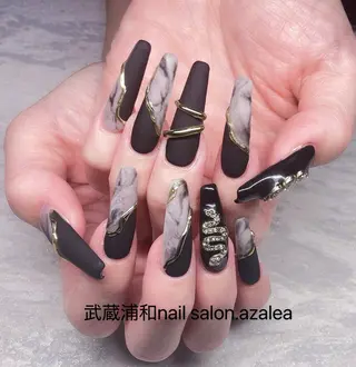 ネイル R inのネイルデザイン