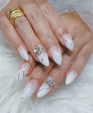 ネイル 高島 夏海のネイルデザイン