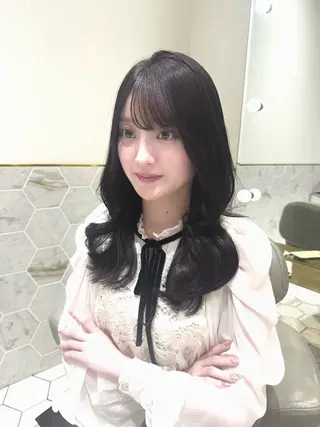 ロング カラー costes 今井芽依のヘアスタイル