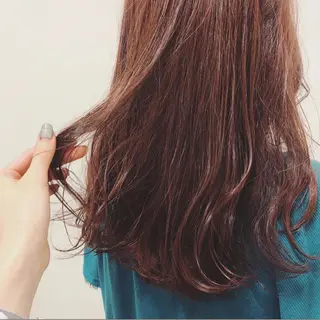 カラー 椿森 美瑠紅の眉毛・アイブロウイメージ