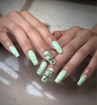 ネイル Lyna 池袋のネイルデザイン