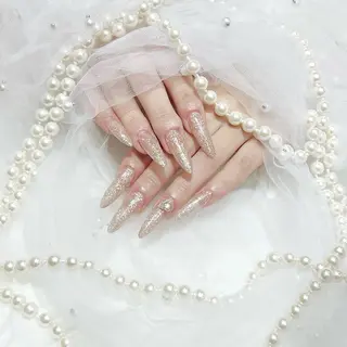 ネイル WISTERIA megumiのネイルデザイン