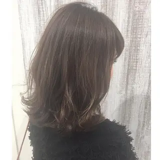 ミディアム カラー ヘアアレンジ 透明感♡︎♡︎ 佐々木早苗のヘアスタイル