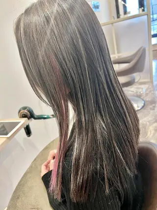 セミロング ブリーチ毛に縮毛矯正 ✨カラー✨山田 正幸のヘアスタイル