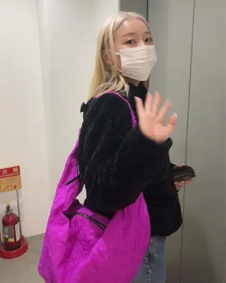 セミロング カラー Loom.所属・村上雅人 ナチュラルモードのヘアスタイル