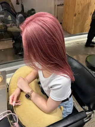 セミロング JUNYA 海外ガールヘアのヘアスタイル