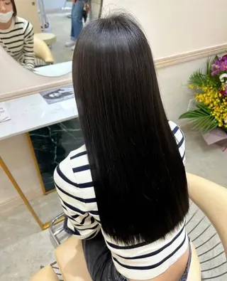 ロング ❤️ブリーチなし💚 ダブルカラー平野実花のヘアスタイル