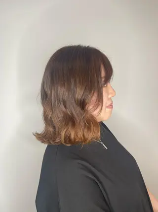 ミディアム カラー &chaLme   心斎橋所属・emi/髪質改善/ 韓国風/艶カラーのヘアスタイル