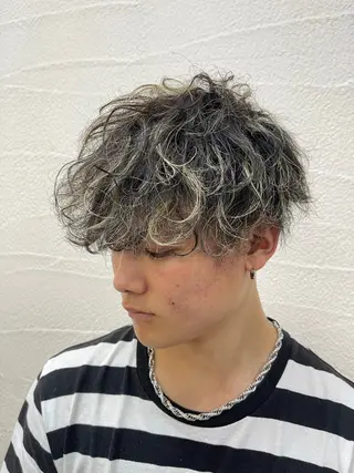 メンズ 美容室クラフト西の原店所属・三浦 聖泉のヘアスタイル