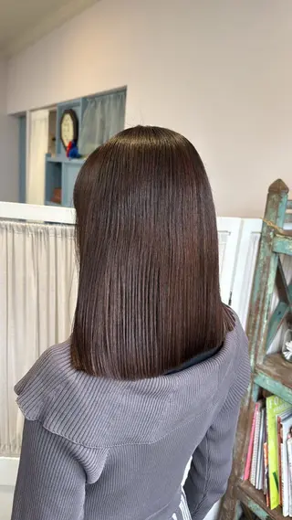 セミロング カラー Sakura .のヘアスタイル