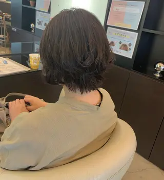 ショート パーマ Aya/四条烏丸/ インナーカラーのヘアスタイル