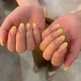 ネイル 栗田 ゆう子のネイルデザイン