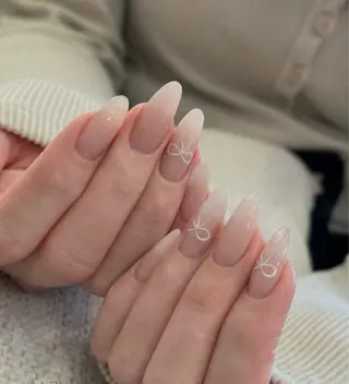 ネイル Kaka_ パラジェル、長さだしのネイルデザイン