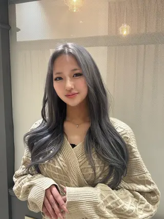 ロング カラー 菊池 梨麻のヘアスタイル