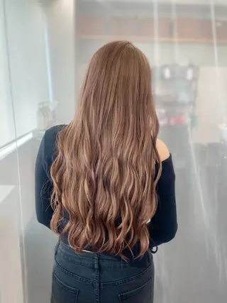 ロング カラー GaKu/ハイトーン /ブリーチ/レイヤーのヘアスタイル